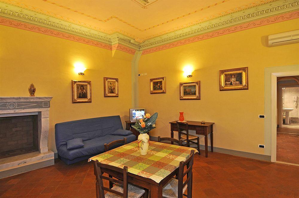 Antica Residenza Del Gallo Лука Екстериор снимка