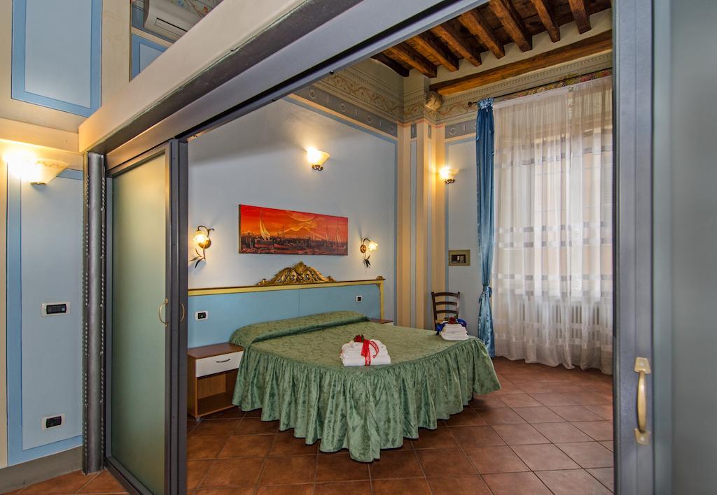 Antica Residenza Del Gallo Лука Стая снимка