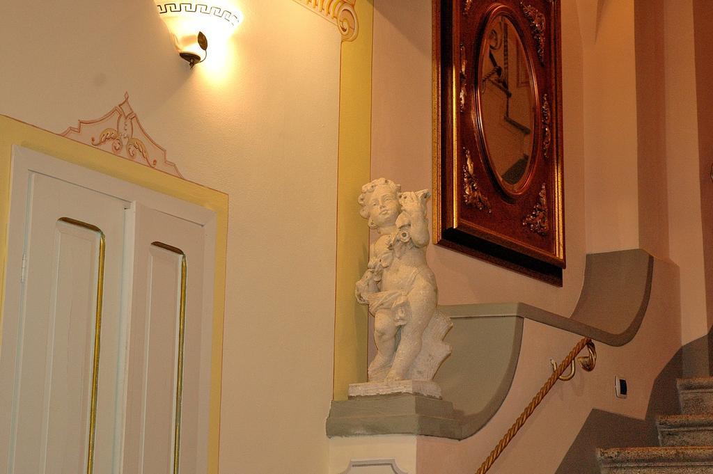 Antica Residenza Del Gallo Лука Екстериор снимка