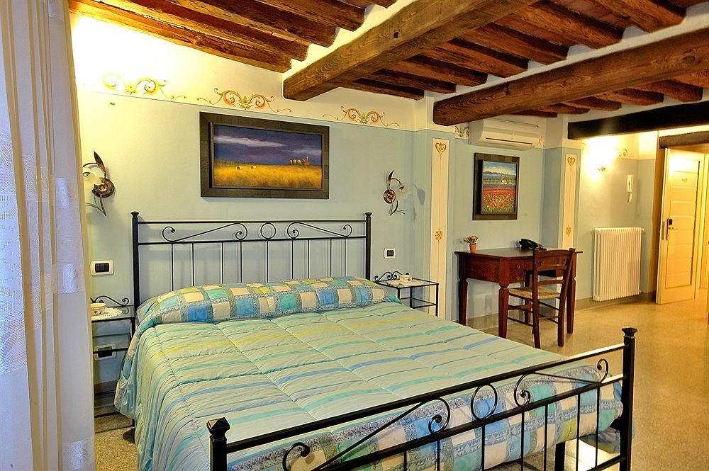 Antica Residenza Del Gallo Лука Екстериор снимка